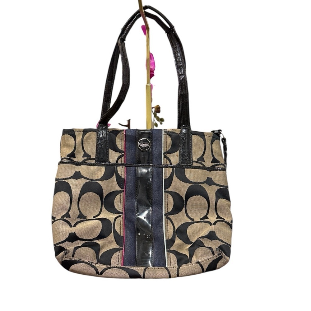 Coach Used Signature C Stylish Black and Tan Tote Bag purse handbag zip closure